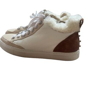 J/slides sneaker boots